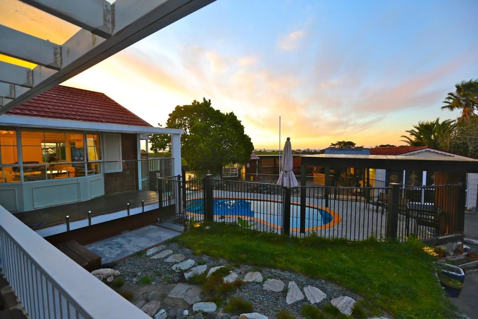 Holiday House In Totara Park Auckland Exterior photo